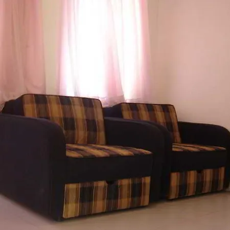 Blue Star 아파트 *